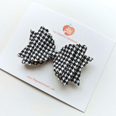 Parisian Charm Bow
