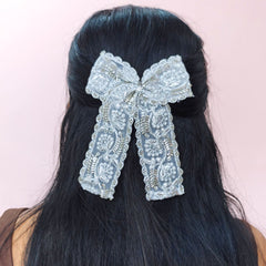 Noor Zari Bow Hair Clip – Gold / Silver