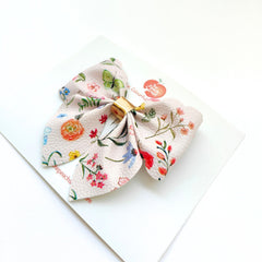 Scalloped Sailor Bow in Floral Print